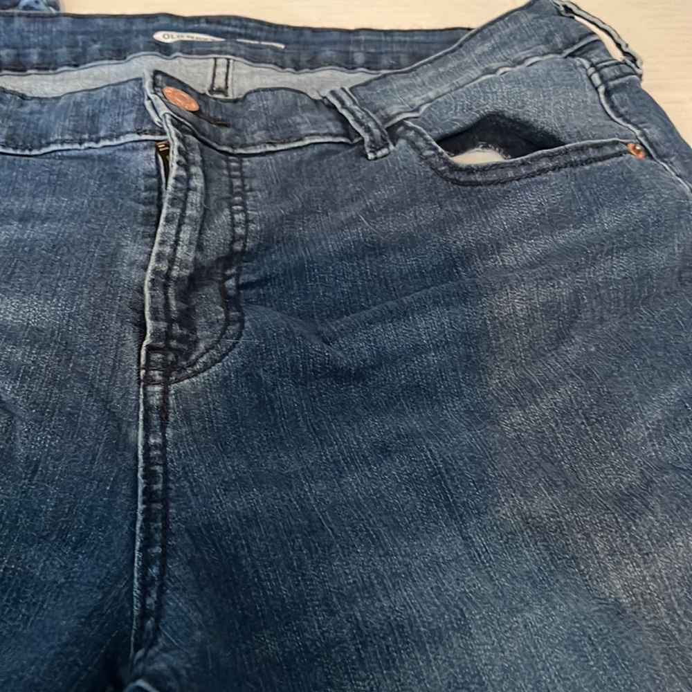 Old Navy Super skinny blue jeans size 14. LIKE NEW - Picture 3 of 7